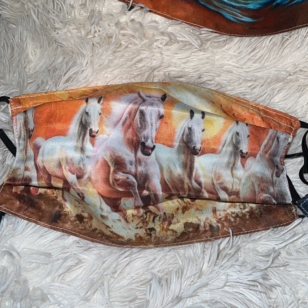 New set/4 horse face masks